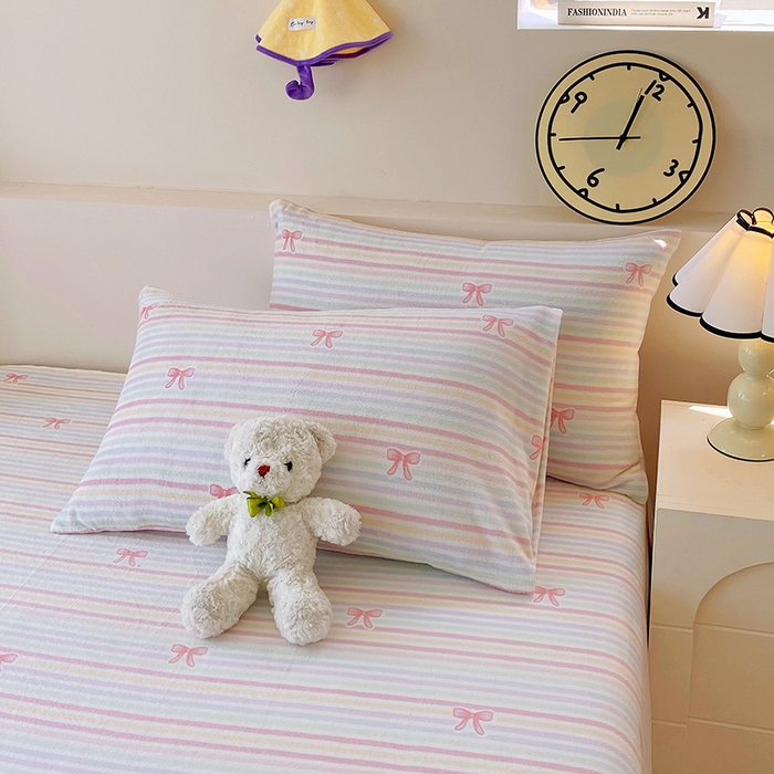 91家纺网 家纺一手货源 找家纺 艾橙家纺 2025秋冬新款高克重牛奶绒印花床单单品床单床单单件 彩虹旋律