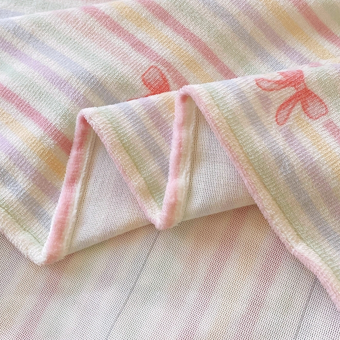 91家纺网 家纺一手货源 找家纺 艾橙家纺 2025秋冬新款高克重牛奶绒印花床单单品床单床单单件 彩虹旋律