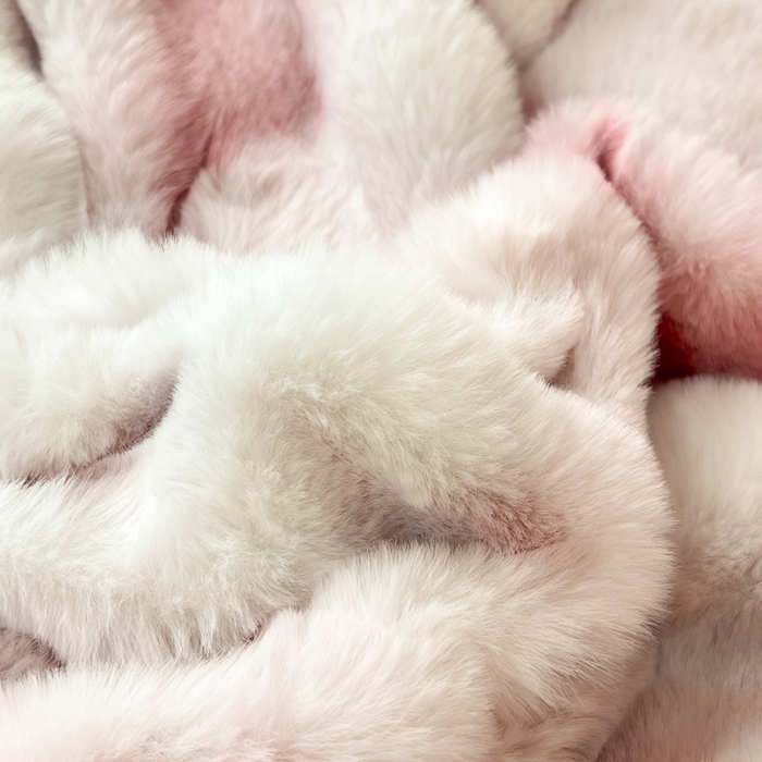 91家纺网 家纺一手货源 找家纺 耐思家纺 2025新款泡泡牛奶绒纯色四件套 炫彩 胭脂粉