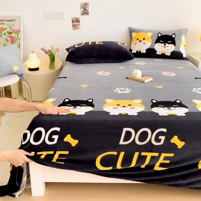 91家纺网 家纺一手货源 找家纺 艾橙家纺 2025秋冬新款高克重牛奶绒印花床单单品床单床单单件 柯基