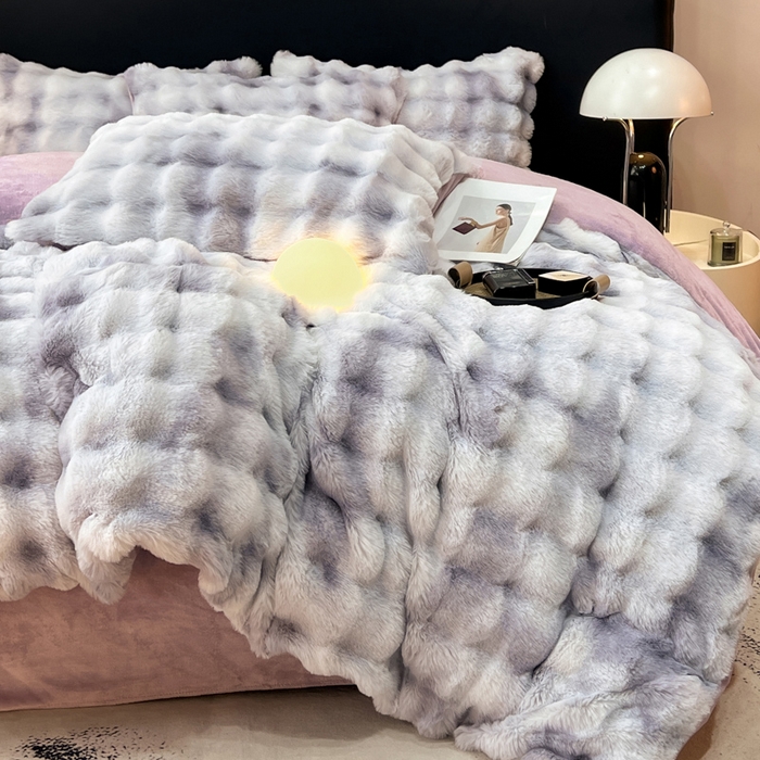 91家纺网 家纺一手货源 找家纺 耐思家纺 2025新款泡泡牛奶绒纯色四件套 炫彩 雾灰紫