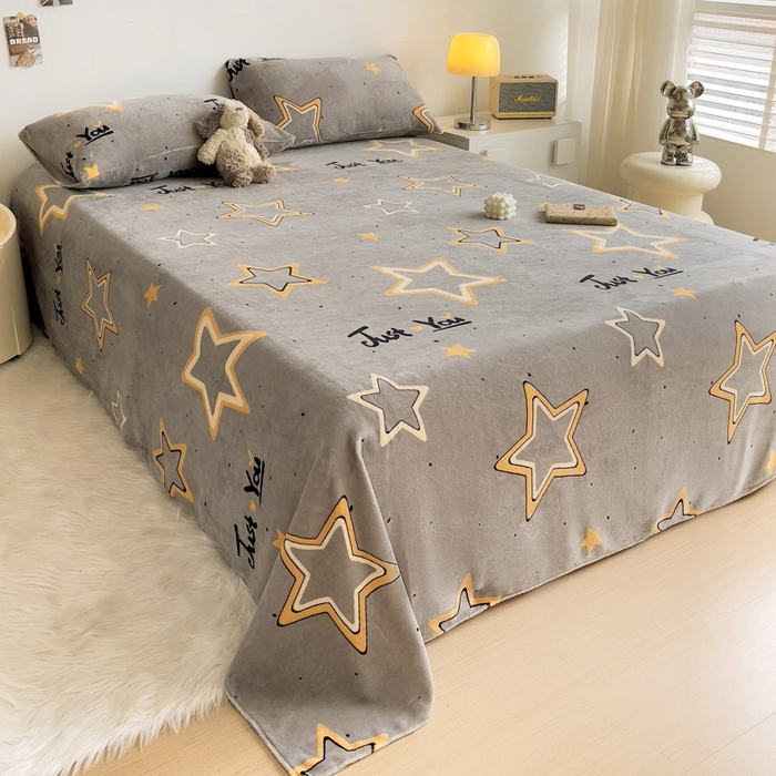 91家纺网 家纺一手货源 找家纺 艾橙家纺 2025秋冬新款高克重牛奶绒印花床单单品床单床单单件 浪漫星海