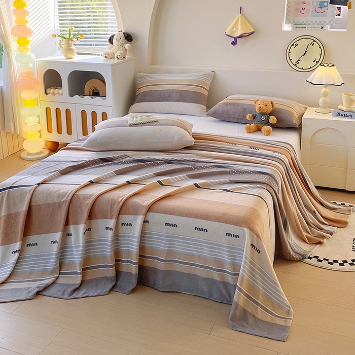 91家纺网 家纺一手货源 找家纺 艾橙家纺 2025秋冬新款高克重牛奶绒印花床单单品床单床单单件 米兰风尚-咖