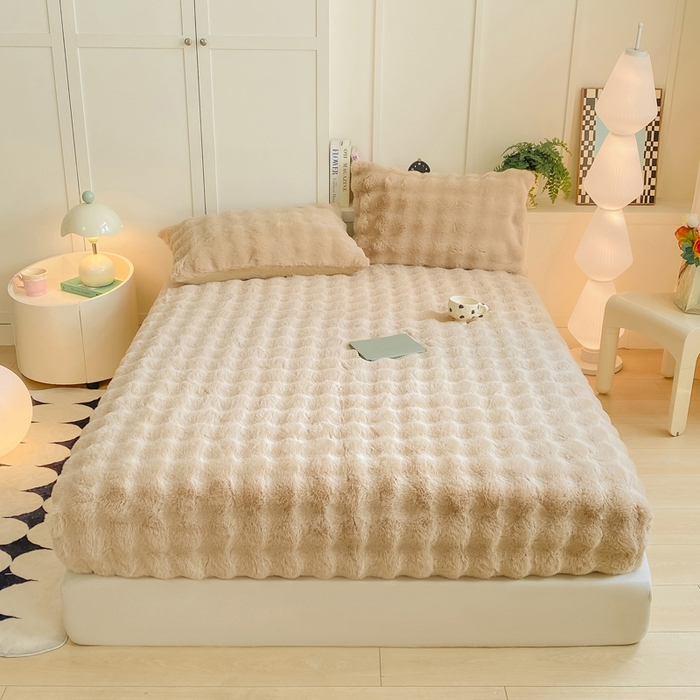 91家纺网 家纺一手货源 找家纺 （总）耐思家纺 2025新款泡泡牛奶绒纯色单品床笠床笠单件