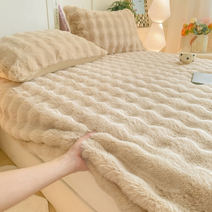 91家纺网 家纺一手货源 找家纺 （总）耐思家纺 2025新款泡泡牛奶绒纯色单品床笠床笠单件