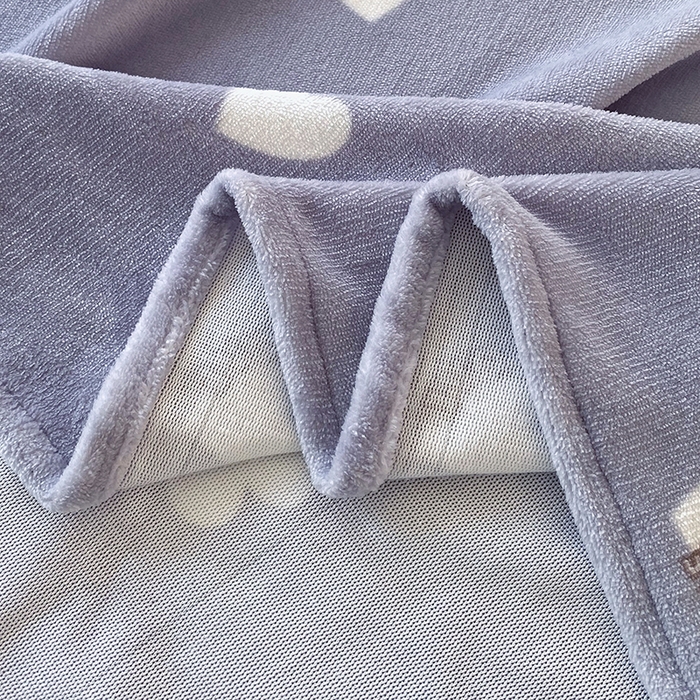 91家纺网 家纺一手货源 找家纺 艾橙家纺 2025秋冬新款高克重牛奶绒印花床单单品床单床单单件 心心相印-灰