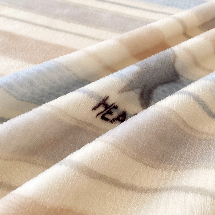 91家纺网 家纺一手货源 找家纺 艾橙家纺 2025秋冬新款高克重牛奶绒印花床单单品床单床单单件 星动旋律