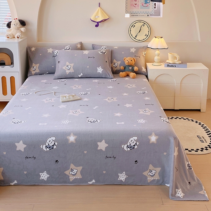 91家纺网 家纺一手货源 找家纺 艾橙家纺 2025秋冬新款高克重牛奶绒印花床单单品床单床单单件 星际宝贝