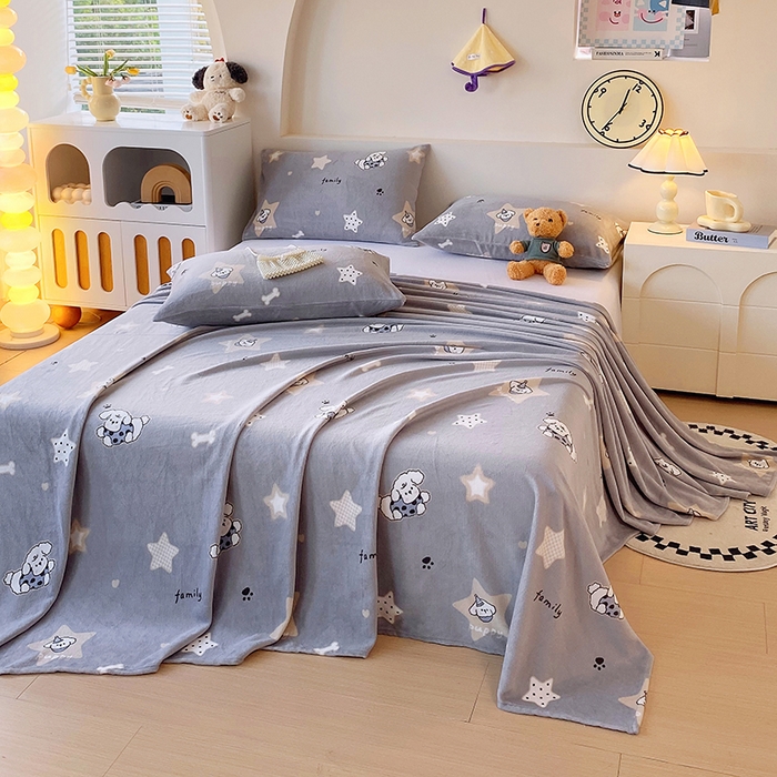 91家纺网 家纺一手货源 找家纺 艾橙家纺 2025秋冬新款高克重牛奶绒印花床单单品床单床单单件 星际宝贝