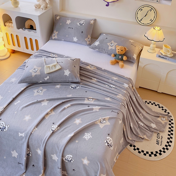 91家纺网 家纺一手货源 找家纺 艾橙家纺 2025秋冬新款高克重牛奶绒印花床单单品床单床单单件 星际宝贝