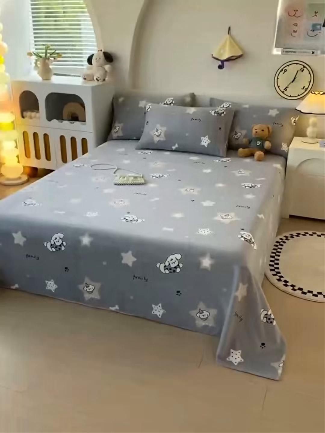 91家纺网 家纺一手货源 找家纺 艾橙家纺 2025秋冬新款高克重牛奶绒印花床单单品床单床单单件 星际宝贝