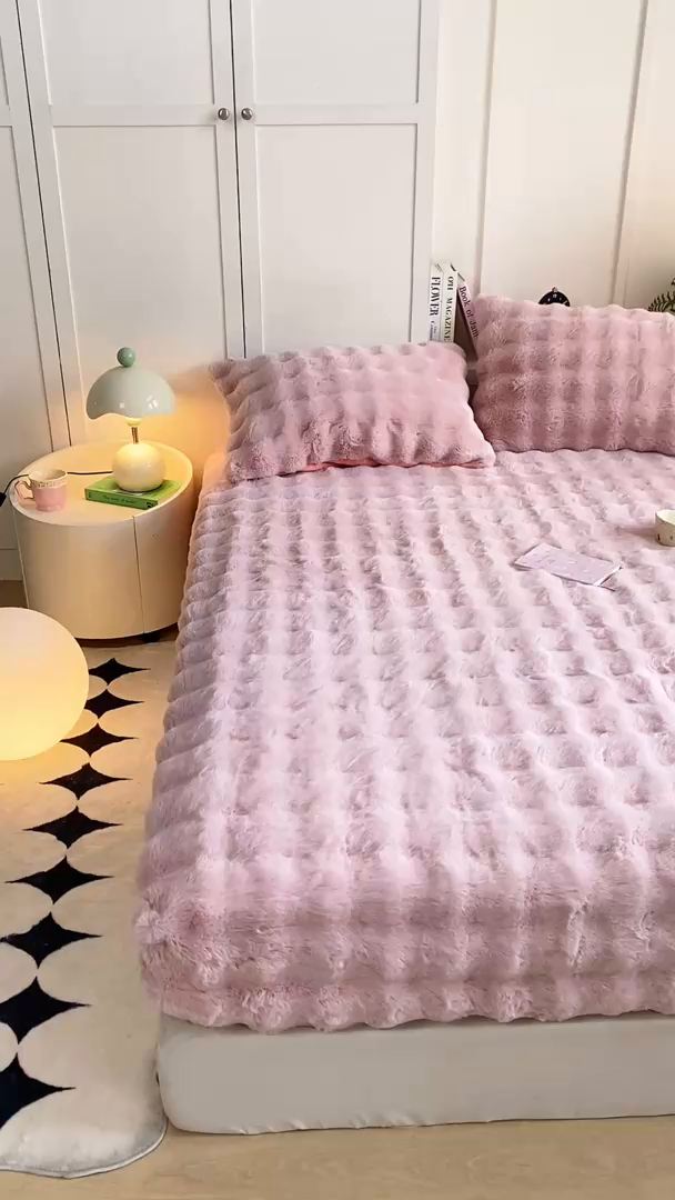 91家纺网 家纺一手货源 找家纺 耐思家纺 2025新款泡泡牛奶绒纯色单品床笠床笠单件 泡泡 粉豆沙