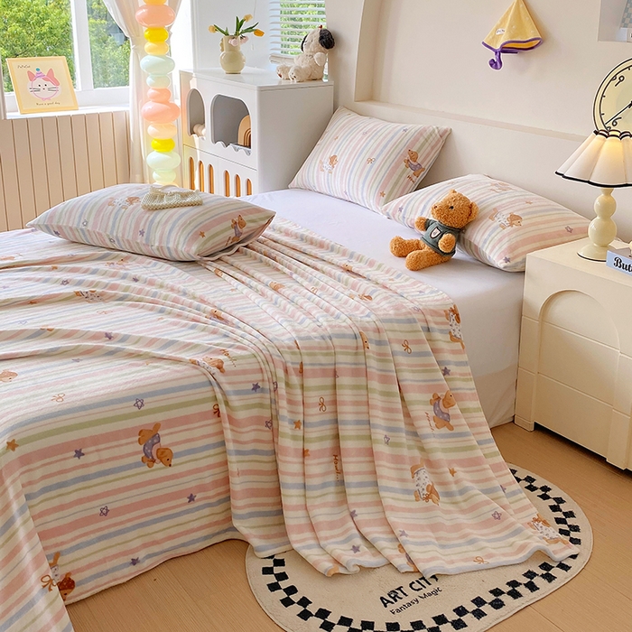 91家纺网 家纺一手货源 找家纺 艾橙家纺 2025秋冬新款高克重牛奶绒印花床单单品床单床单单件 悦动萌宠