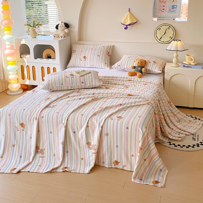 91家纺网 家纺一手货源 找家纺 艾橙家纺 2025秋冬新款高克重牛奶绒印花床单单品床单床单单件 悦动萌宠