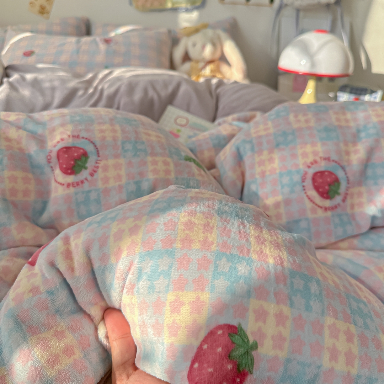 91家纺网 家纺一手货源 找家纺 （总）韩巢家纺 2025新款高克重牛奶绒四件套冬季绒床品被套床单三件套