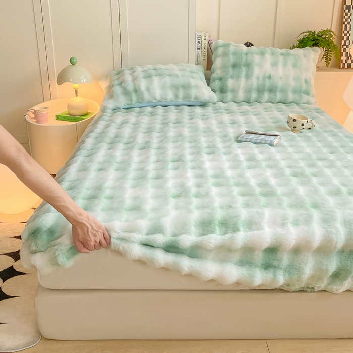 91家纺网 家纺一手货源 找家纺 耐思家纺 2025新款泡泡牛奶绒纯色单品床笠床笠单件 炫彩 青草绿