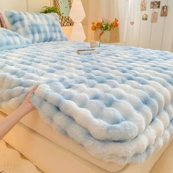 91家纺网 家纺一手货源 找家纺 耐思家纺 2025新款泡泡牛奶绒纯色单品床笠床笠单件 炫彩 清水兰