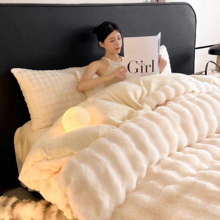 91家纺网 家纺一手货源 找家纺 （总）耐思家纺 2025新款泡泡牛奶绒纯色单品被套被套单件