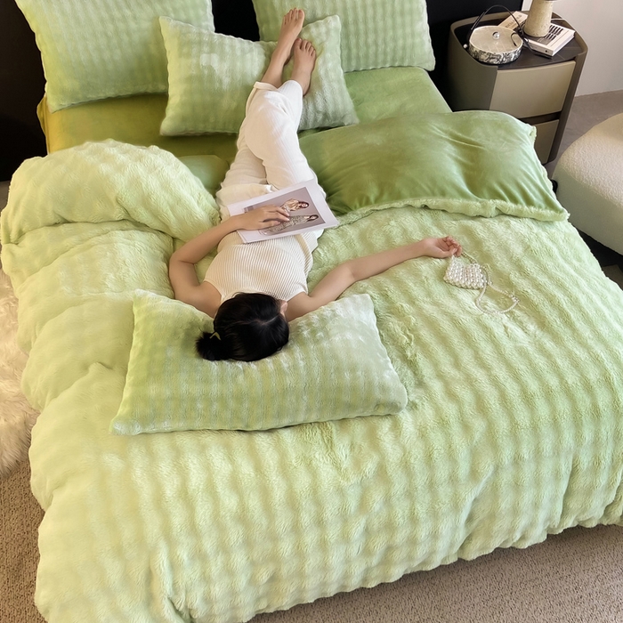 91家纺网 家纺一手货源 找家纺 耐思家纺 2025新款泡泡牛奶绒纯色单品被套被套单件 泡泡 淡雅绿