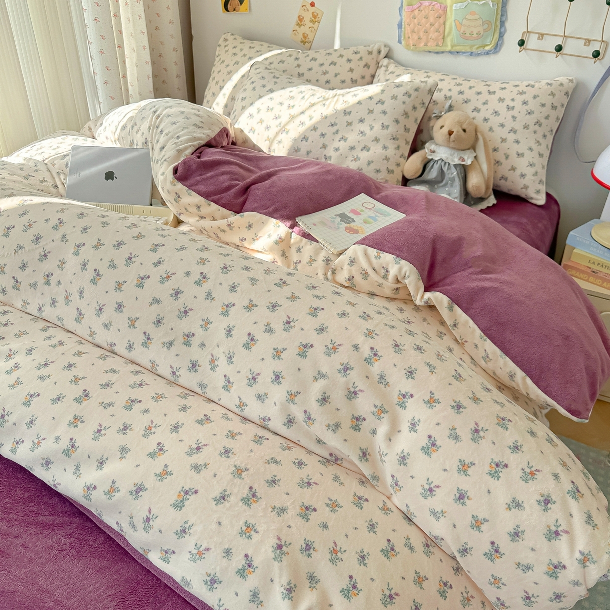 91家纺网 家纺一手货源 找家纺 韩巢家纺 2025新款高克重牛奶绒四件套冬季绒床品被套床单三件套 繁花似梦