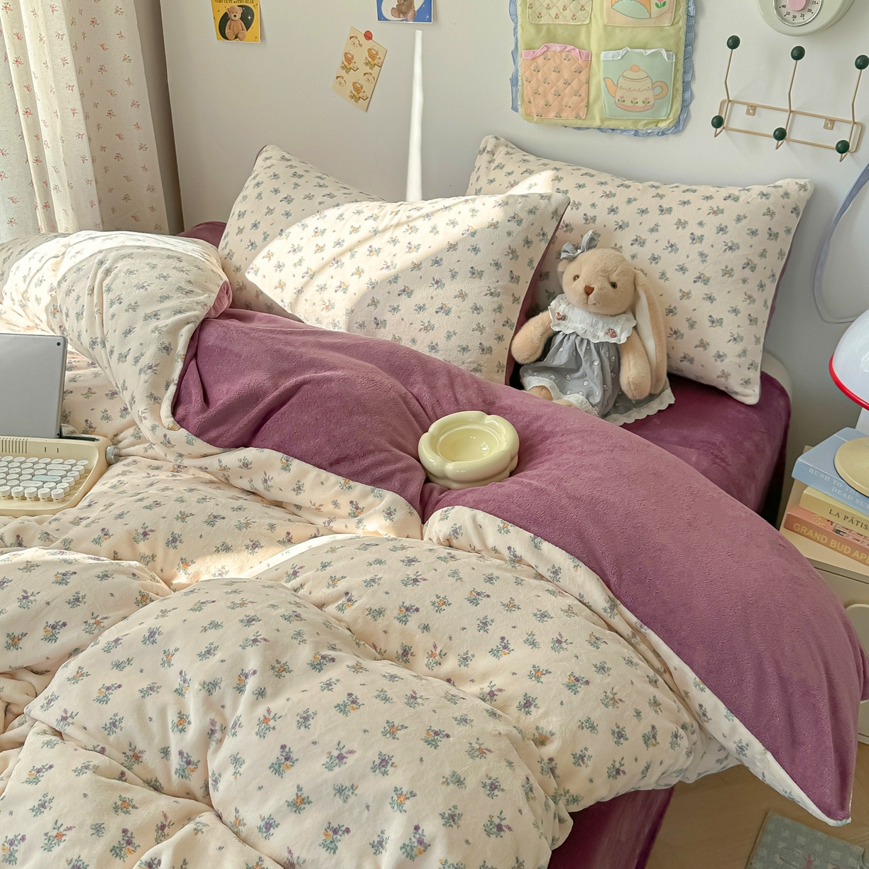 91家纺网 家纺一手货源 找家纺 韩巢家纺 2025新款高克重牛奶绒四件套冬季绒床品被套床单三件套 繁花似梦