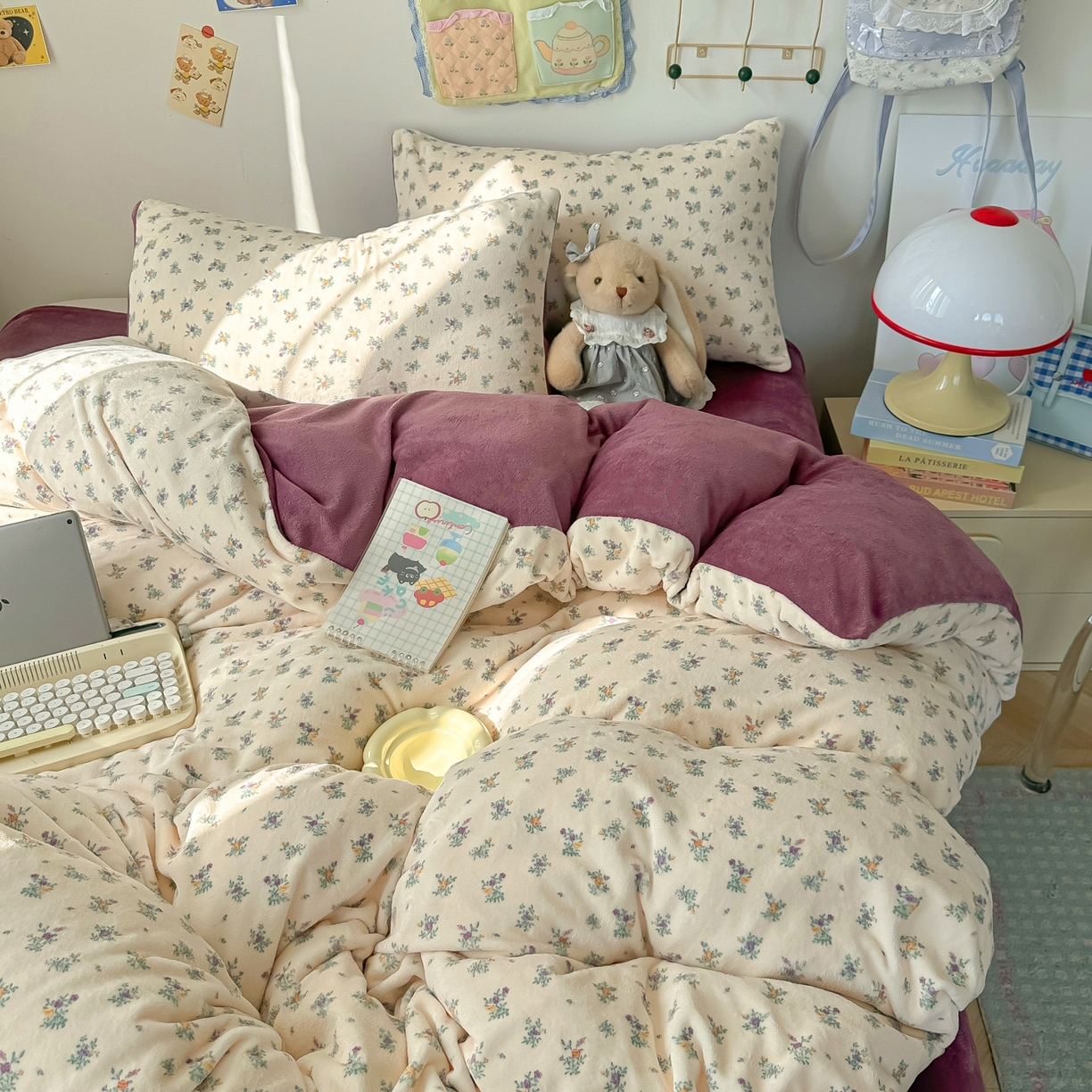 91家纺网 家纺一手货源 找家纺 韩巢家纺 2025新款高克重牛奶绒四件套冬季绒床品被套床单三件套 繁花似梦