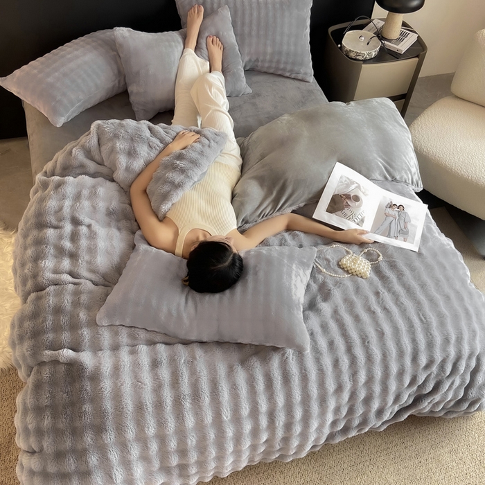 91家纺网 家纺一手货源 找家纺 耐思家纺 2025新款泡泡牛奶绒纯色单品被套被套单件 泡泡 星空灰