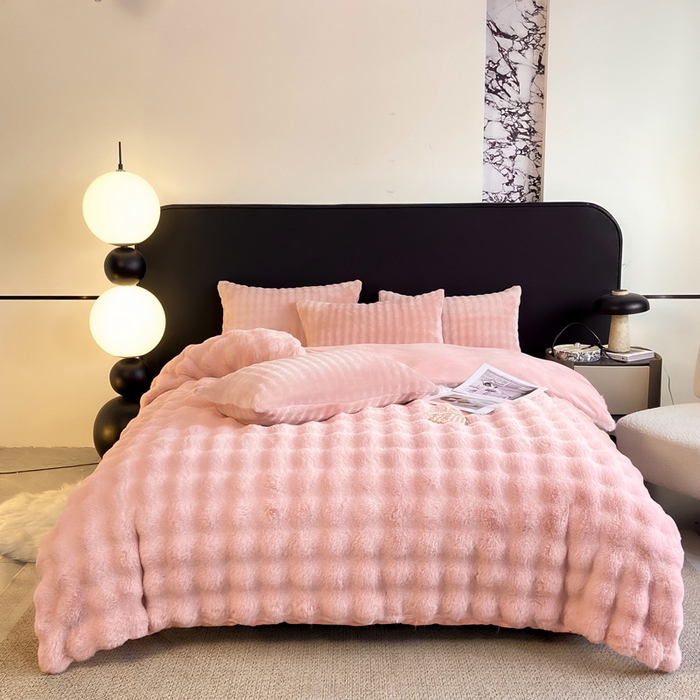 91家纺网 家纺一手货源 找家纺 耐思家纺 2025新款泡泡牛奶绒纯色单品被套被套单件 泡泡 粉豆沙