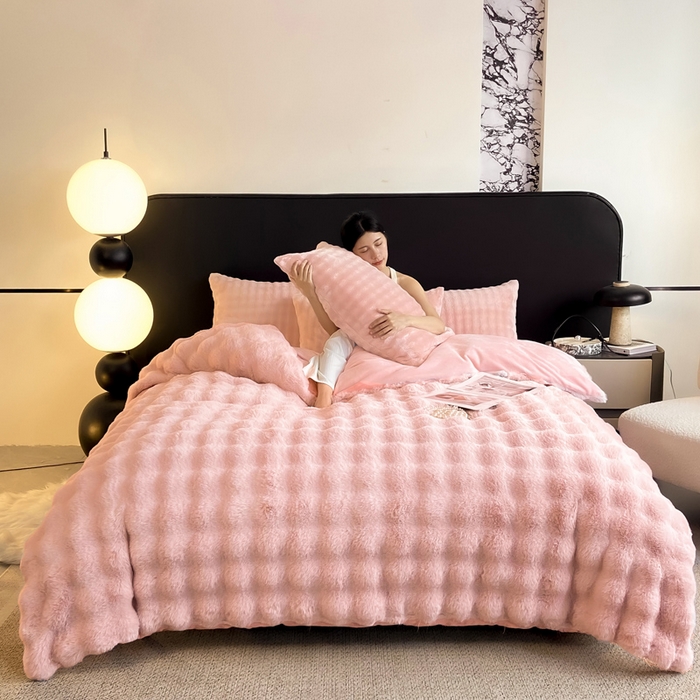 91家纺网 家纺一手货源 找家纺 耐思家纺 2025新款泡泡牛奶绒纯色单品被套被套单件 泡泡 粉豆沙