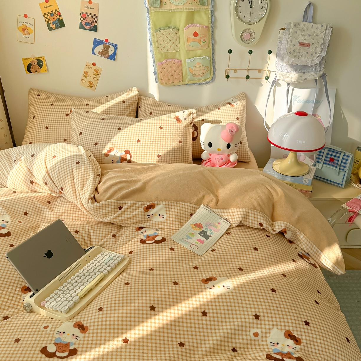 91家纺网 家纺一手货源 找家纺 韩巢家纺 2025新款高克重牛奶绒四件套冬季绒床品被套床单三件套 可可猫星