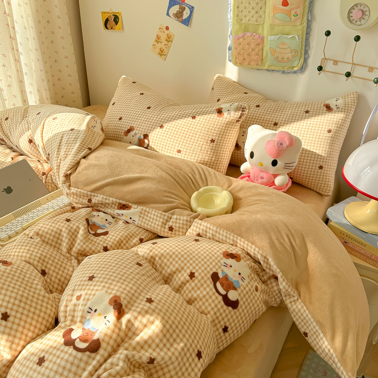 91家纺网 家纺一手货源 找家纺 韩巢家纺 2025新款高克重牛奶绒四件套冬季绒床品被套床单三件套 可可猫星