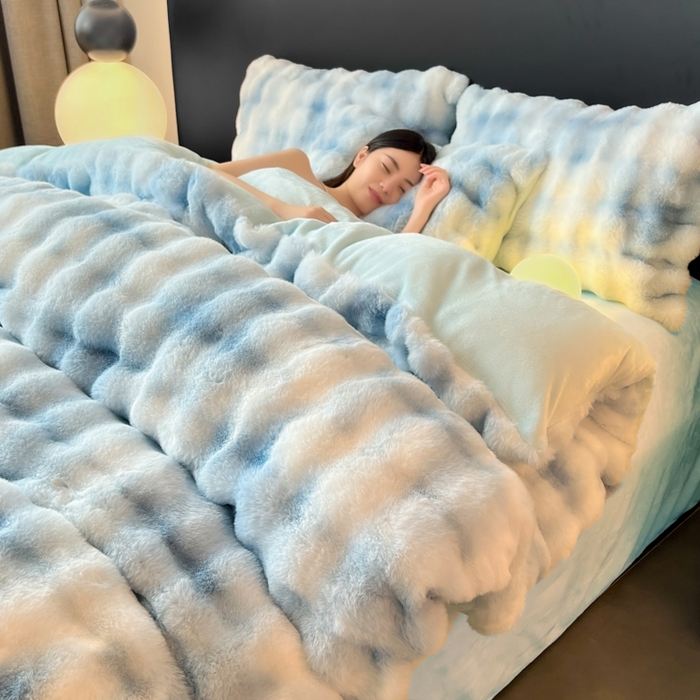 91家纺网 家纺一手货源 找家纺 耐思家纺 2025新款泡泡牛奶绒纯色单品被套被套单件 炫彩 清水兰