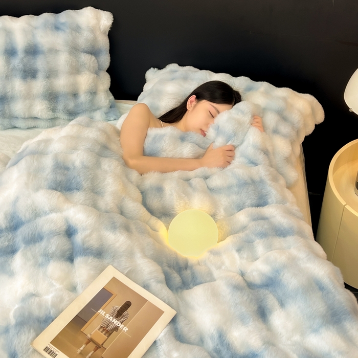 91家纺网 家纺一手货源 找家纺 耐思家纺 2025新款泡泡牛奶绒纯色单品被套被套单件 炫彩 清水兰