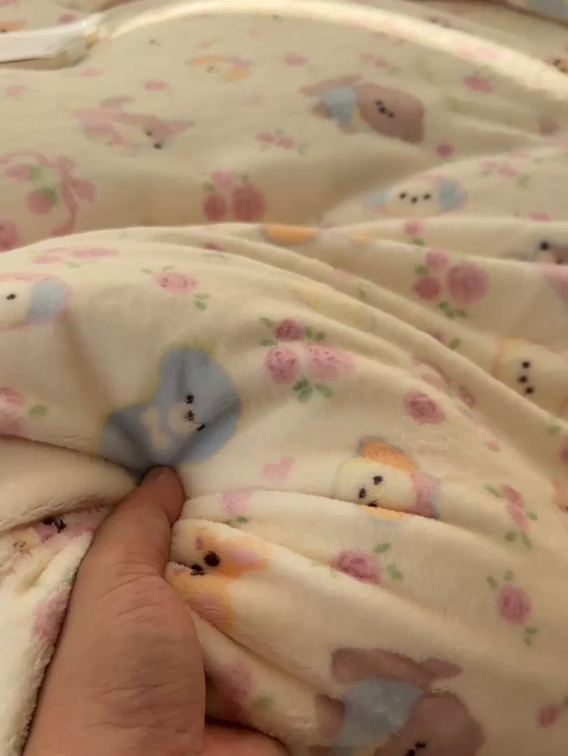 91家纺网 家纺一手货源 找家纺 韩巢家纺 2025新款高克重牛奶绒四件套冬季绒床品被套床单三件套 卖萌修狗