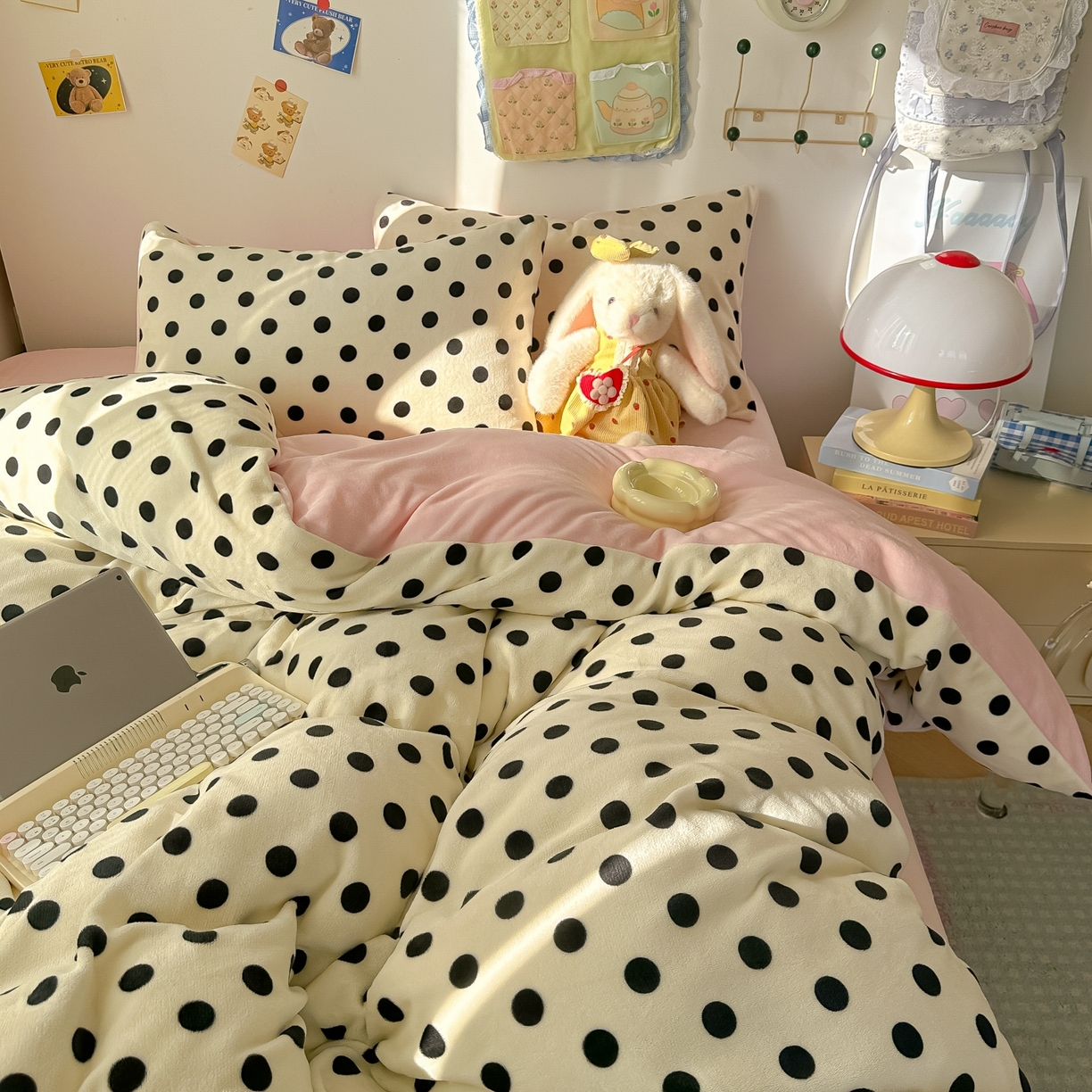 91家纺网 家纺一手货源 找家纺 韩巢家纺 2025新款高克重牛奶绒四件套冬季绒床品被套床单三件套 米珍珠