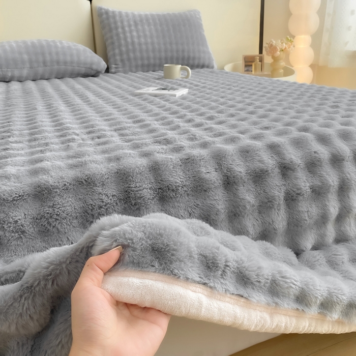 91家纺网 家纺一手货源 找家纺 耐思家纺 2025新款泡泡牛奶绒纯色单品床单床单单件 泡泡 星空灰