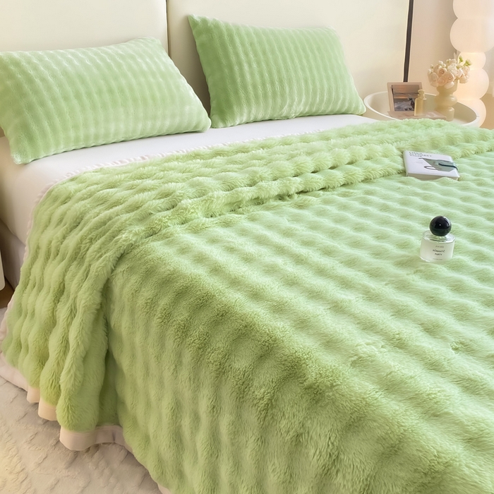 91家纺网 家纺一手货源 找家纺 耐思家纺 2025新款泡泡牛奶绒纯色单品床单床单单件 泡泡 淡雅绿