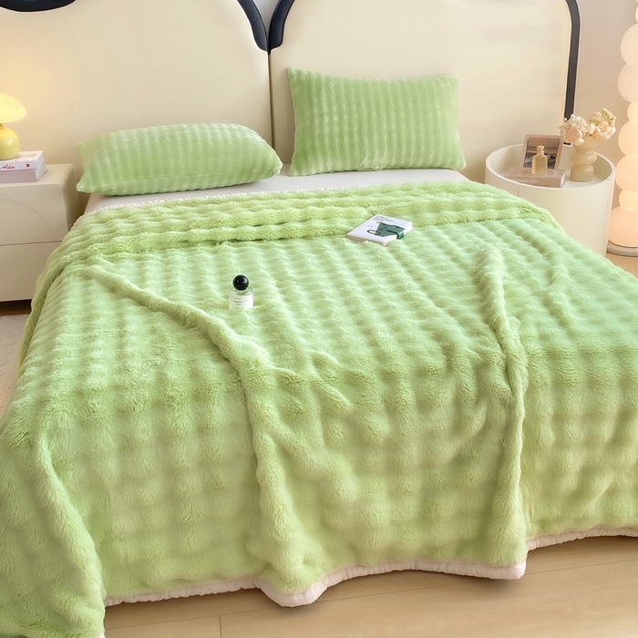 91家纺网 家纺一手货源 找家纺 耐思家纺 2025新款泡泡牛奶绒纯色单品床单床单单件 泡泡 淡雅绿