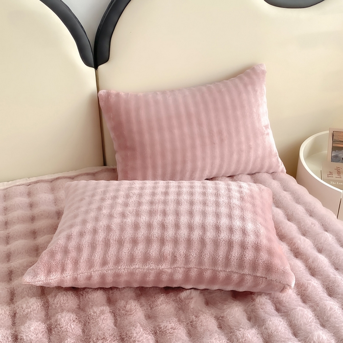 91家纺网 家纺一手货源 找家纺 耐思家纺 2025新款泡泡牛奶绒纯色单品床单床单单件 泡泡 粉豆沙