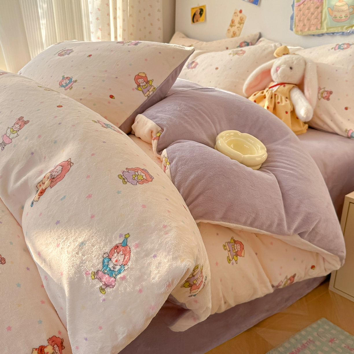 韩巢家纺 2025新款高克重牛奶绒四件套冬季绒床品被套床单三件套 奶糖少女
