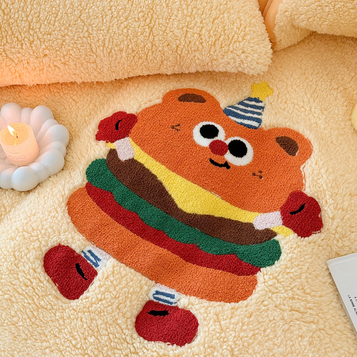 91家纺网 家纺一手货源 找家纺 乐坊 2025新款小阪羊羔绒牛奶绒卡通四件套冬季加厚保暖 汉堡-黄