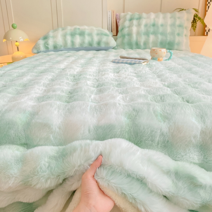 91家纺网 家纺一手货源 找家纺 耐思家纺 2025新款泡泡牛奶绒纯色单品床单床单单件 炫彩 青草绿