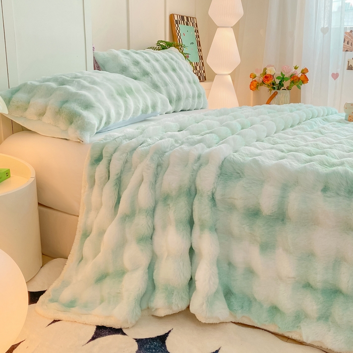 91家纺网 家纺一手货源 找家纺 耐思家纺 2025新款泡泡牛奶绒纯色单品床单床单单件 炫彩 青草绿