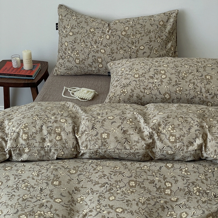 91家纺网 家纺一手货源 找家纺 仟网汇 2025新款高克重亚麻复古简单款四件套 梅花颂