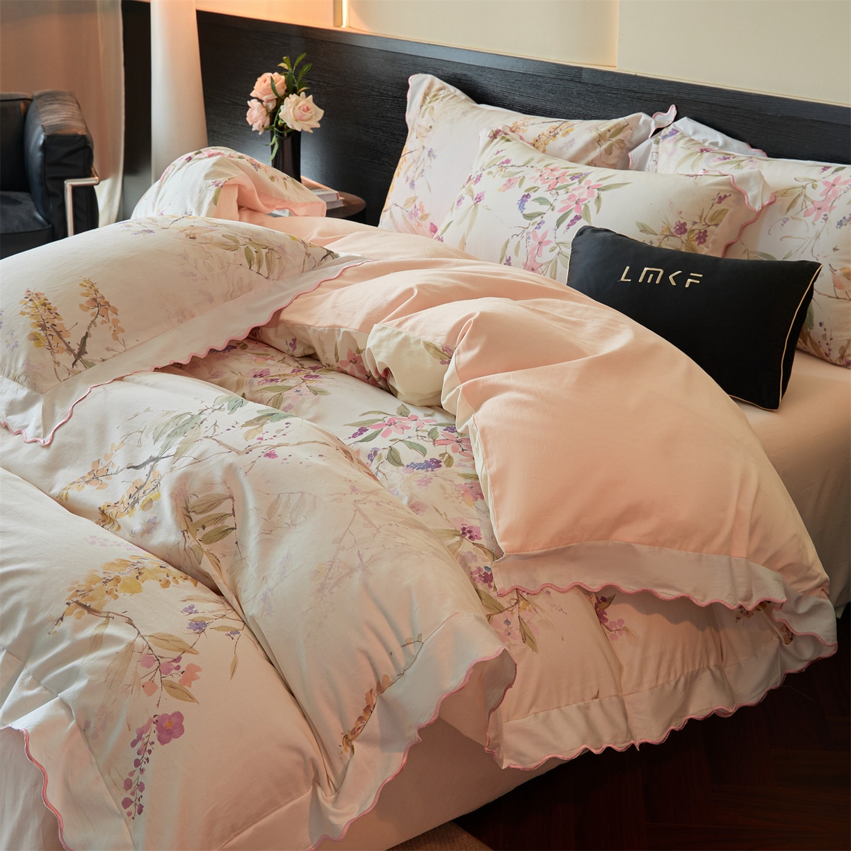 91家纺网 家纺一手货源 找家纺 蓝米卡夫 2025秋冬-A类全棉50S*50S双股磨毛数码印花绣边款（礼盒包装）提供买家秀 枝霖