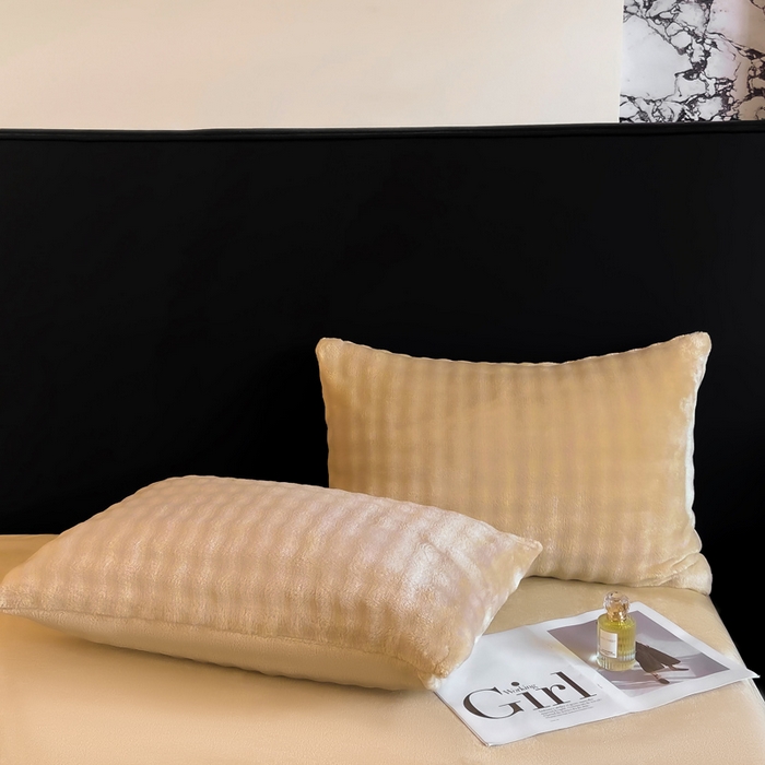 91家纺网 家纺一手货源 找家纺 （总）耐思家纺 2025新款泡泡牛奶绒纯色单枕套枕套单件