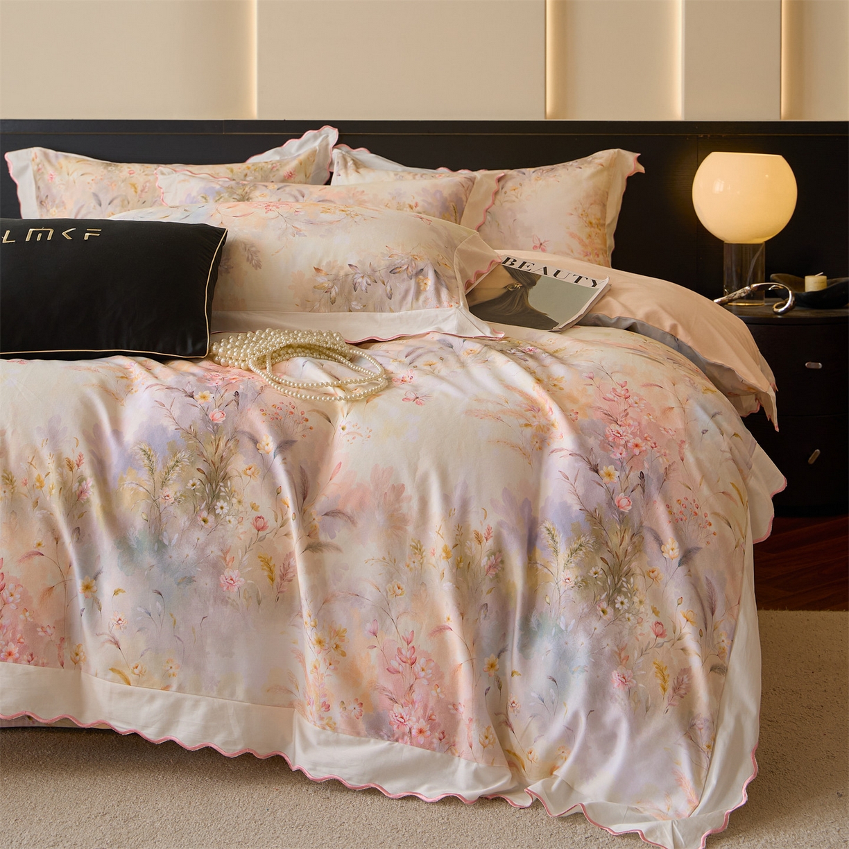 91家纺网 家纺一手货源 找家纺 蓝米卡夫 2025秋冬-A类全棉50S*50S双股磨毛数码印花绣边款（礼盒包装）提供买家秀 浮生若棠