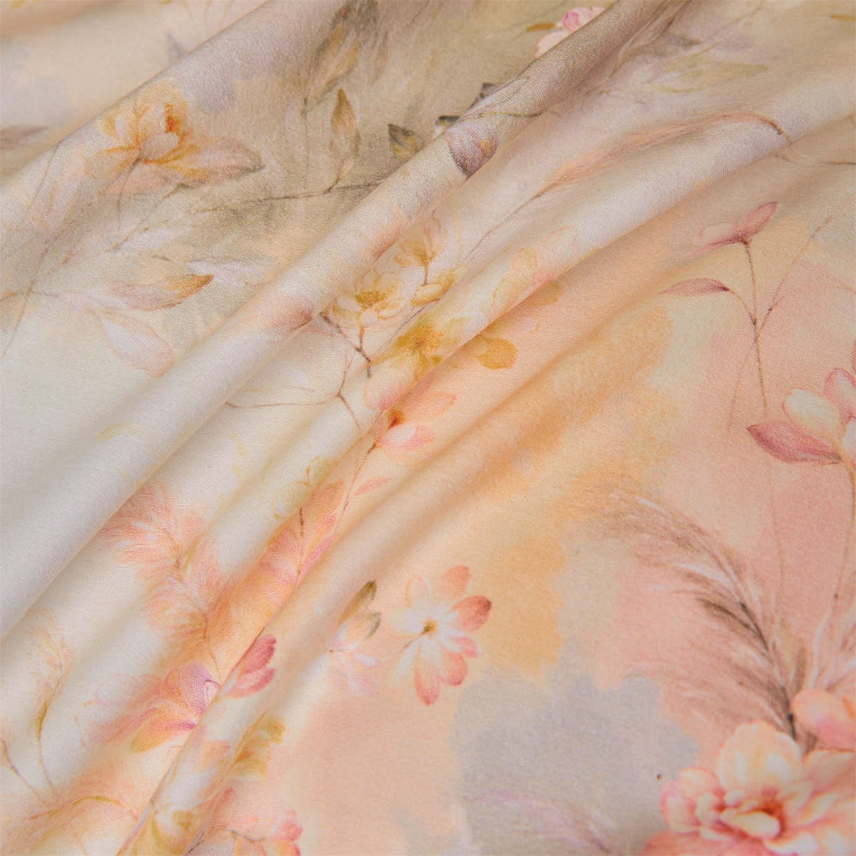 91家纺网 家纺一手货源 找家纺 蓝米卡夫 2025秋冬-A类全棉50S*50S双股磨毛数码印花绣边款（礼盒包装）提供买家秀 浮生若棠