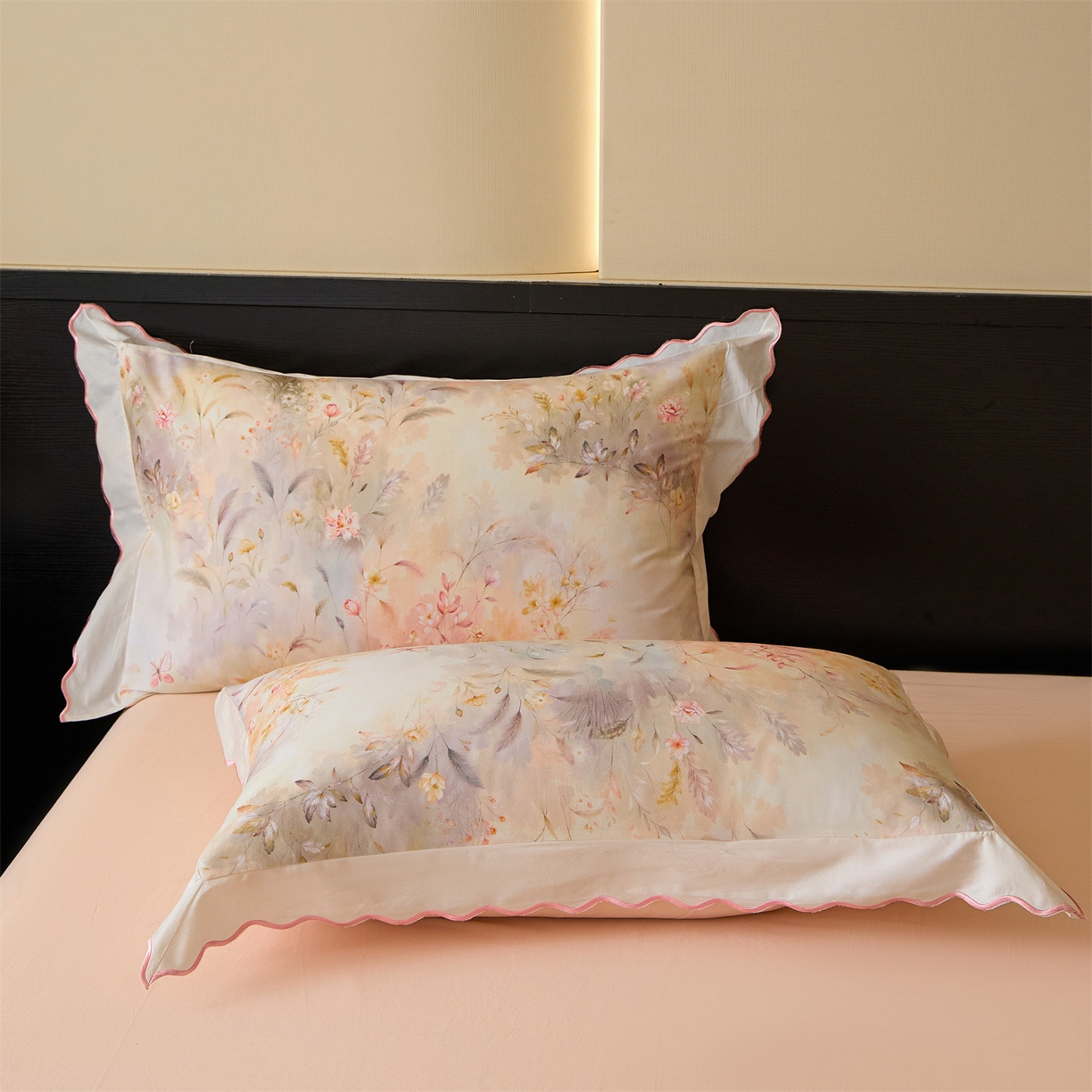 91家纺网 家纺一手货源 找家纺 蓝米卡夫 2025秋冬-A类全棉50S*50S双股磨毛数码印花绣边款（礼盒包装）提供买家秀 浮生若棠