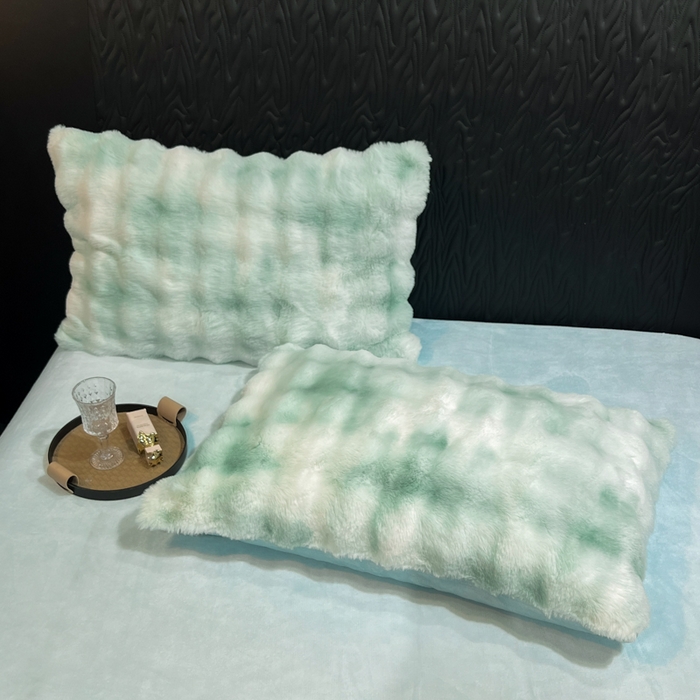 91家纺网 家纺一手货源 找家纺 耐思家纺 2025新款泡泡牛奶绒纯色单枕套枕套单件 炫彩 青草绿